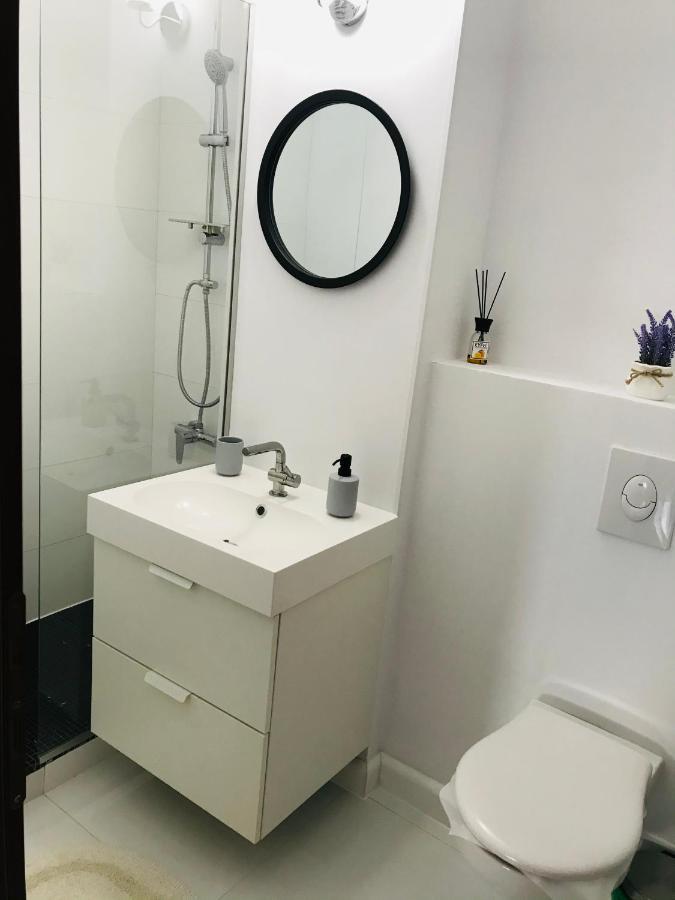 Scandinavian house Appartement Târgu Jiu Buitenkant foto